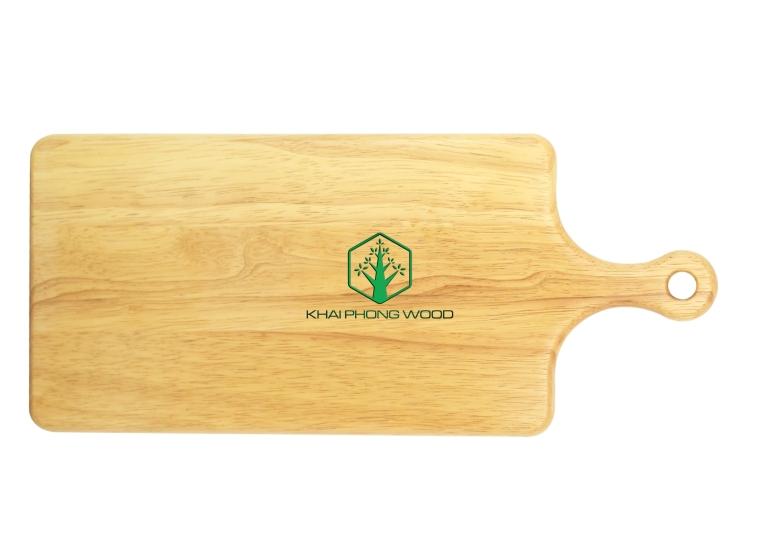10020: Large rect. cutting board with handle, natural varnish