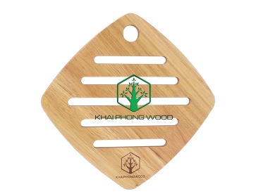 10055: Square trivet with 5 slots and 1 hanging hole, natural varnish