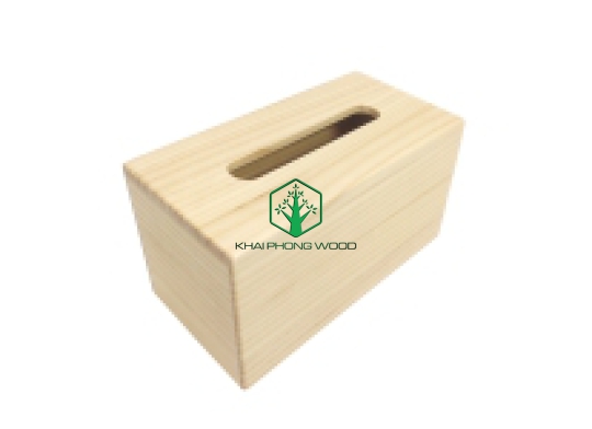11083: Large paper box, pine wood, natural varnish.