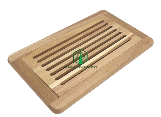 11088: Bread cutting tray, Acacia, natural varnish